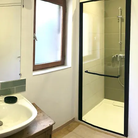 La Chataigne Perchee, Piscine Et Nature Apartment