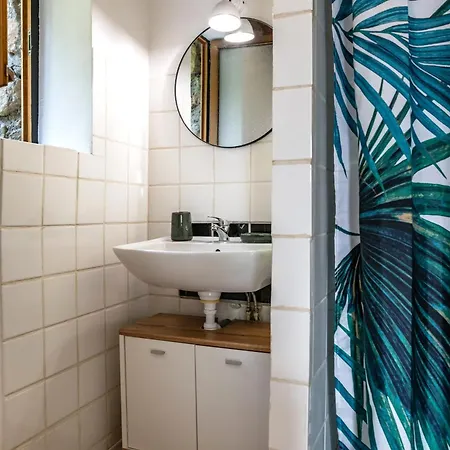 Apartment La Chataigne Perchee, Piscine Et Nature Chirols