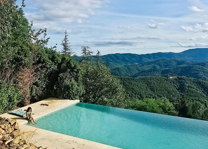 La Châtaigne Perchée, Piscine Et Nature